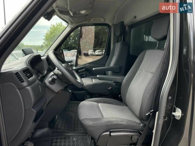 Черный Рено Мастер, объемом двигателя 2.3 л и пробегом 107 тыс. км за 24499 $, фото 8 на Automoto.ua