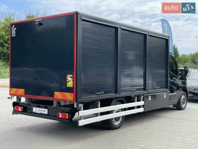 Черный Рено Мастер, объемом двигателя 2.3 л и пробегом 107 тыс. км за 24499 $, фото 3 на Automoto.ua