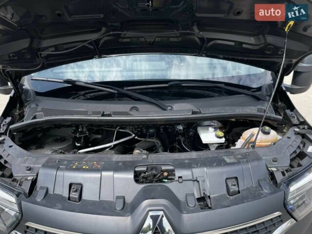 Черный Рено Мастер, объемом двигателя 2.3 л и пробегом 107 тыс. км за 24499 $, фото 9 на Automoto.ua