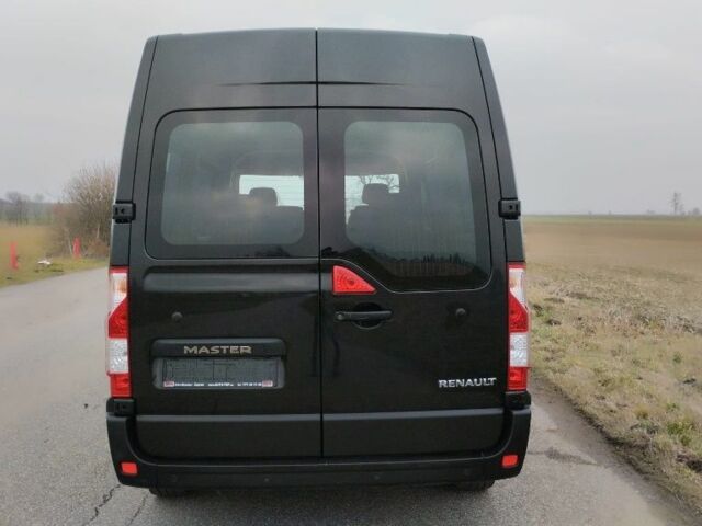Черный Рено Мастер, объемом двигателя 0 л и пробегом 166 тыс. км за 20395 $, фото 4 на Automoto.ua
