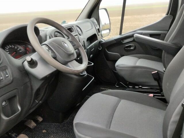 Черный Рено Мастер, объемом двигателя 0 л и пробегом 166 тыс. км за 20395 $, фото 6 на Automoto.ua