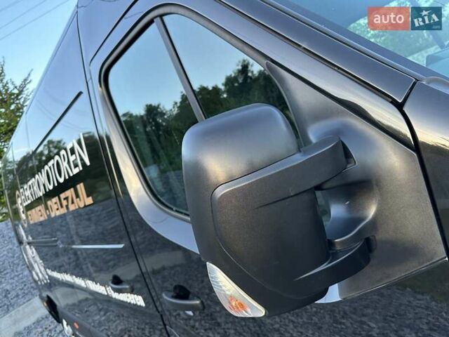 Черный Рено Мастер, объемом двигателя 2.3 л и пробегом 250 тыс. км за 22200 $, фото 40 на Automoto.ua