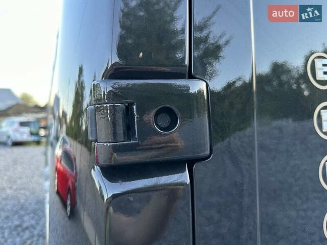 Черный Рено Мастер, объемом двигателя 2.3 л и пробегом 250 тыс. км за 22200 $, фото 25 на Automoto.ua