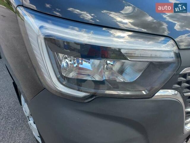Черный Рено Мастер, объемом двигателя 2.3 л и пробегом 200 тыс. км за 19400 $, фото 15 на Automoto.ua