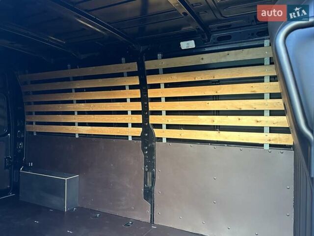 Черный Рено Мастер, объемом двигателя 2.3 л и пробегом 250 тыс. км за 22200 $, фото 43 на Automoto.ua