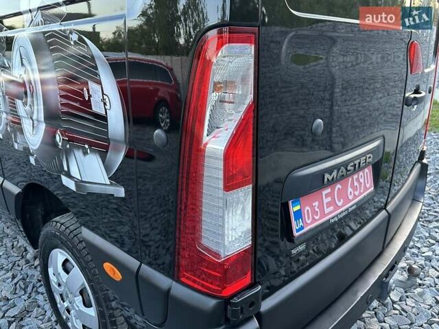 Черный Рено Мастер, объемом двигателя 2.3 л и пробегом 250 тыс. км за 22200 $, фото 24 на Automoto.ua