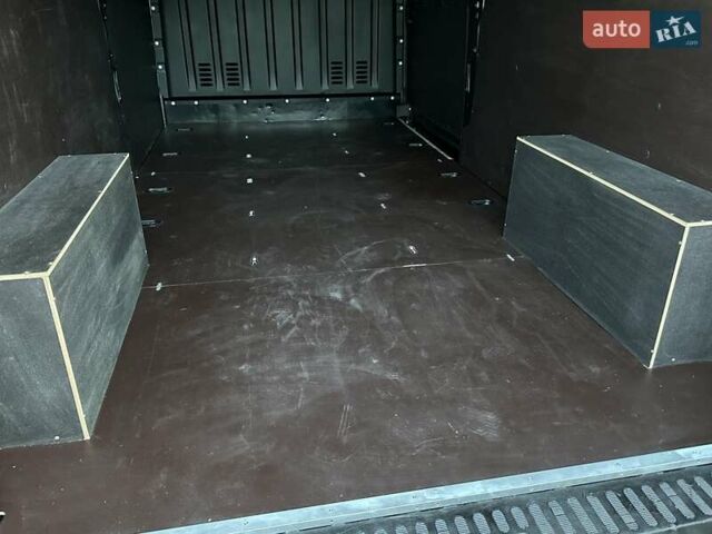 Черный Рено Мастер, объемом двигателя 2.3 л и пробегом 250 тыс. км за 22200 $, фото 49 на Automoto.ua
