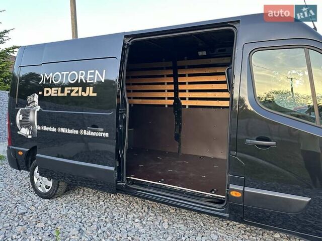 Черный Рено Мастер, объемом двигателя 2.3 л и пробегом 250 тыс. км за 22200 $, фото 42 на Automoto.ua
