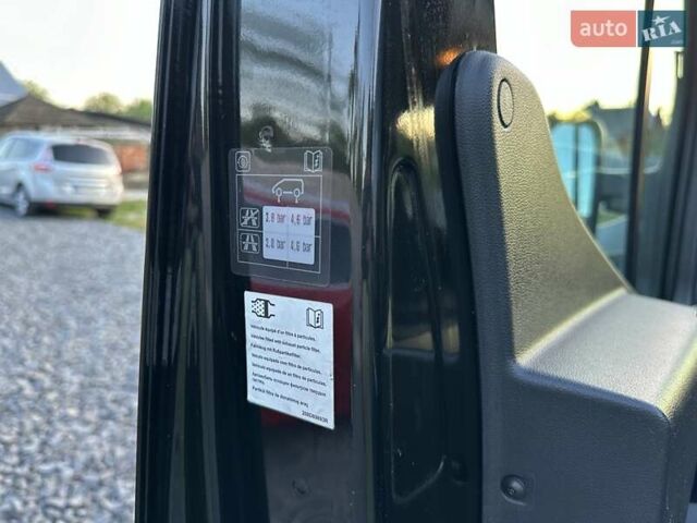 Черный Рено Мастер, объемом двигателя 2.3 л и пробегом 250 тыс. км за 22200 $, фото 66 на Automoto.ua