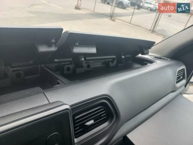 Черный Рено Мастер, объемом двигателя 2.3 л и пробегом 200 тыс. км за 20700 $, фото 66 на Automoto.ua