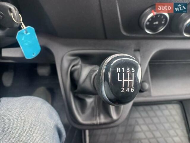 Черный Рено Мастер, объемом двигателя 2.3 л и пробегом 200 тыс. км за 20700 $, фото 61 на Automoto.ua