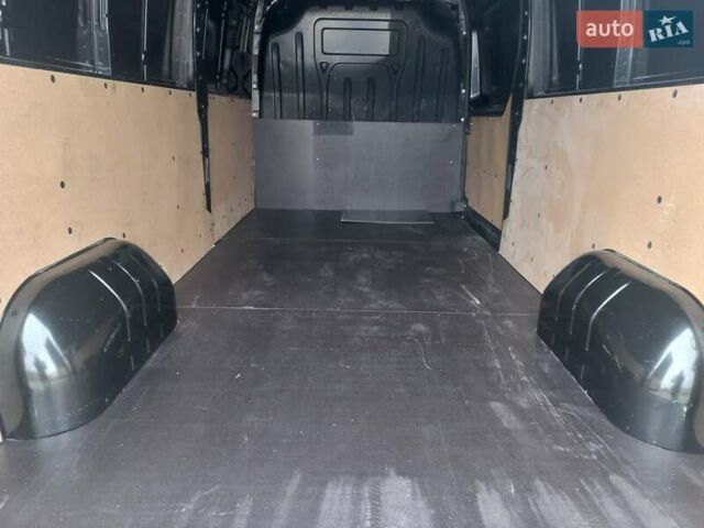 Черный Рено Мастер, объемом двигателя 2.3 л и пробегом 200 тыс. км за 20700 $, фото 26 на Automoto.ua