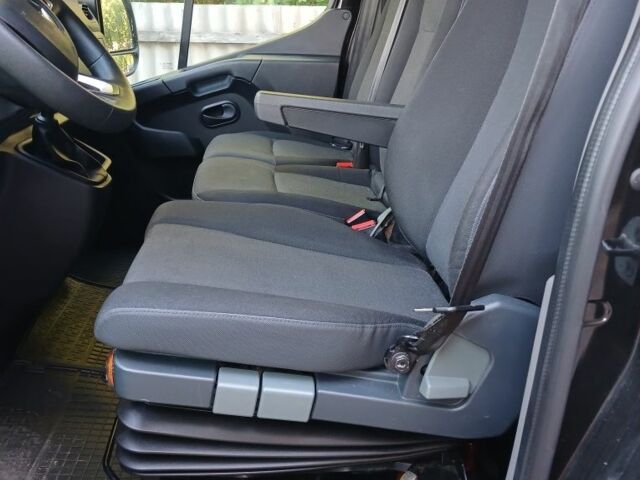 Рено Мастер 2021 в Изяслве на Automoto.ua Черный Рено Мастер, объемом двигателя 2.3 л и пробегом 200 тыс. км за 19800 $, фото 4 на Automoto.ua