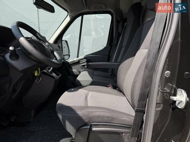Черный Рено Мастер, объемом двигателя 2.3 л и пробегом 170 тыс. км за 24950 $, фото 32 на Automoto.ua