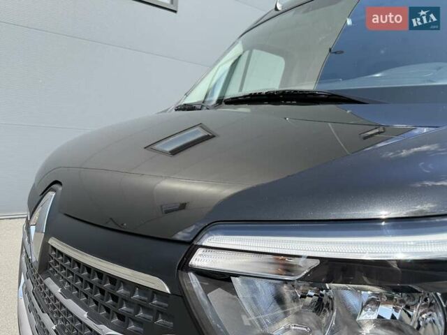 Черный Рено Мастер, объемом двигателя 2.3 л и пробегом 170 тыс. км за 24950 $, фото 13 на Automoto.ua