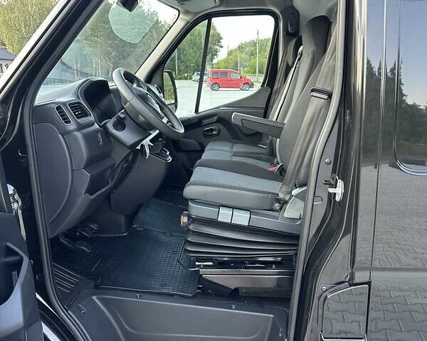 Черный Рено Мастер, объемом двигателя 2.3 л и пробегом 185 тыс. км за 22100 $, фото 65 на Automoto.ua