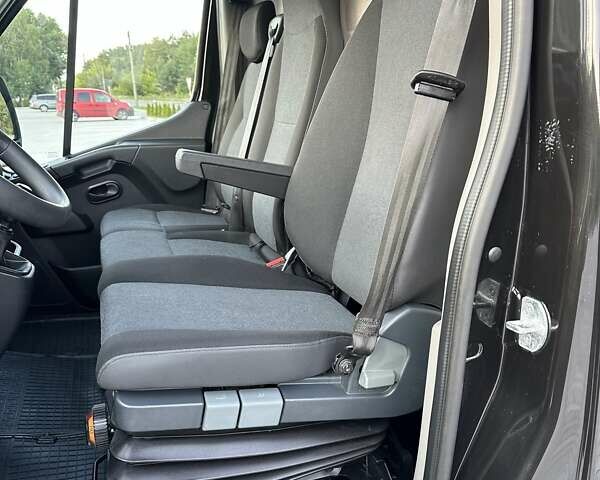 Черный Рено Мастер, объемом двигателя 2.3 л и пробегом 185 тыс. км за 22100 $, фото 66 на Automoto.ua