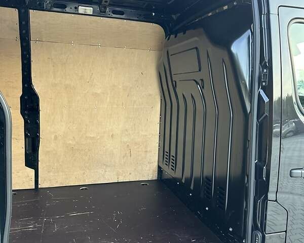 Черный Рено Мастер, объемом двигателя 2.3 л и пробегом 185 тыс. км за 22100 $, фото 38 на Automoto.ua