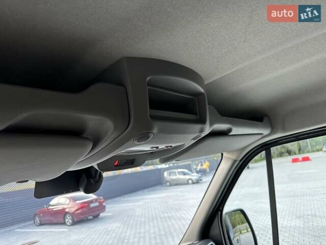 Черный Рено Мастер, объемом двигателя 2.3 л и пробегом 185 тыс. км за 22100 $, фото 31 на Automoto.ua