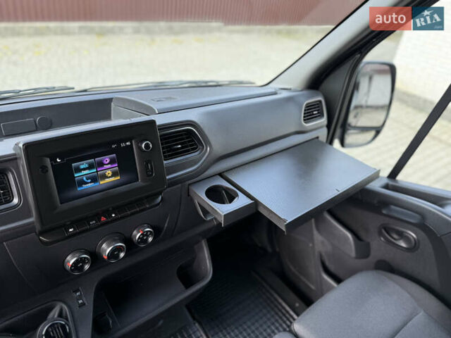 Черный Рено Мастер, объемом двигателя 2.3 л и пробегом 168 тыс. км за 22650 $, фото 68 на Automoto.ua