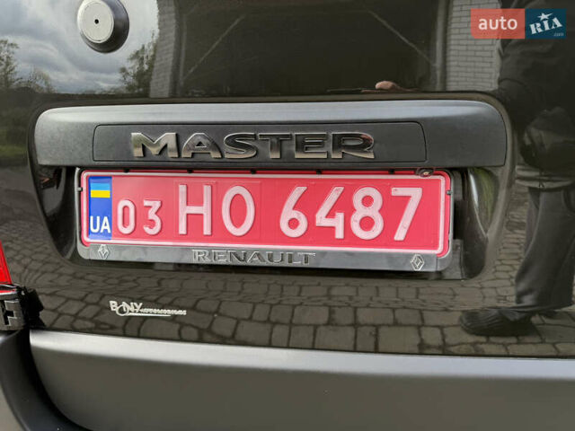 Черный Рено Мастер, объемом двигателя 2.3 л и пробегом 168 тыс. км за 22650 $, фото 91 на Automoto.ua