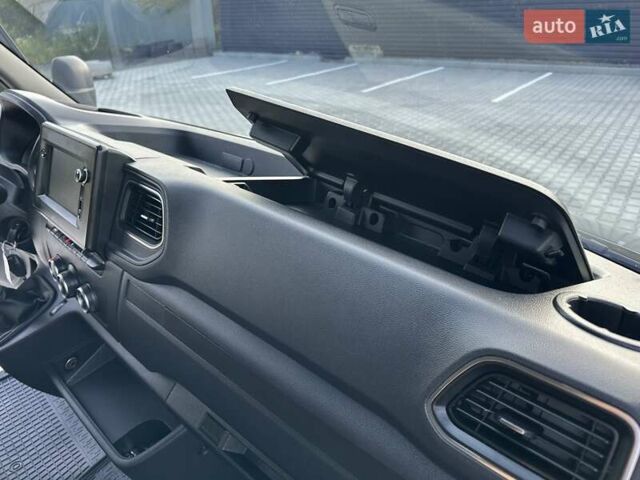 Черный Рено Мастер, объемом двигателя 2.3 л и пробегом 185 тыс. км за 22100 $, фото 55 на Automoto.ua