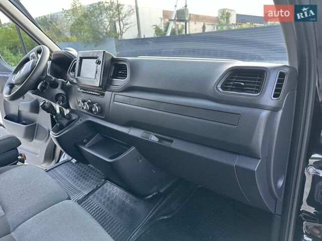 Черный Рено Мастер, объемом двигателя 2.3 л и пробегом 185 тыс. км за 22100 $, фото 58 на Automoto.ua