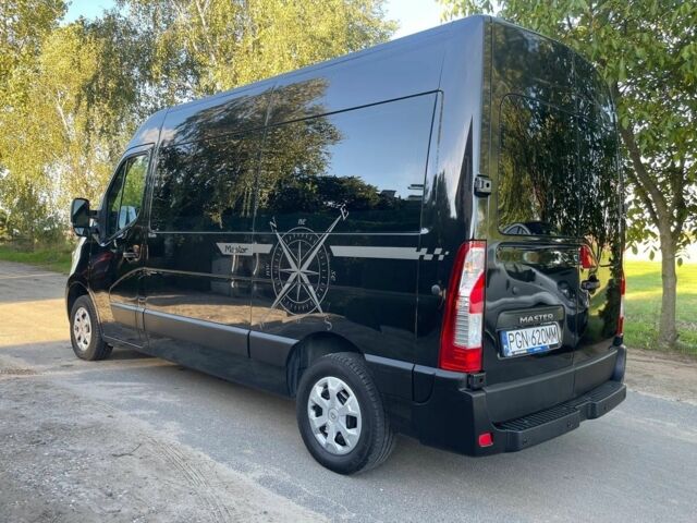 Черный Рено Мастер, объемом двигателя 2.3 л и пробегом 250 тыс. км за 9200 $, фото 1 на Automoto.ua