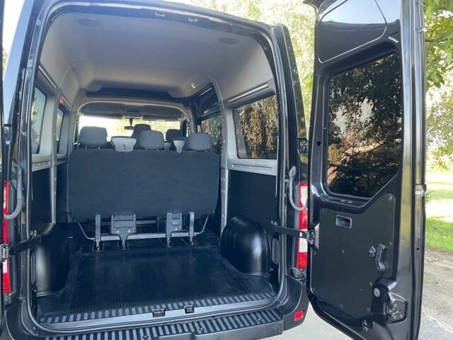 Черный Рено Мастер, объемом двигателя 2.3 л и пробегом 250 тыс. км за 9800 $, фото 14 на Automoto.ua