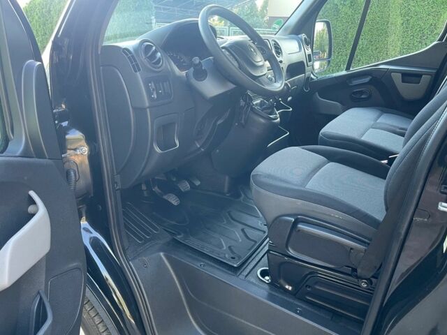 Черный Рено Мастер, объемом двигателя 2.3 л и пробегом 250 тыс. км за 9800 $, фото 15 на Automoto.ua