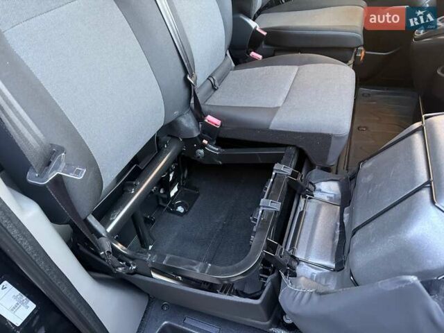 Черный Рено Мастер, объемом двигателя 2.3 л и пробегом 317 тыс. км за 25200 $, фото 98 на Automoto.ua