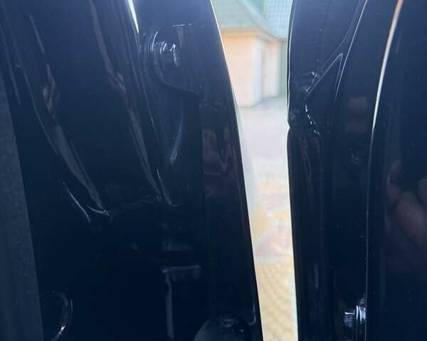 Черный Рено Мастер, объемом двигателя 2.3 л и пробегом 317 тыс. км за 25200 $, фото 89 на Automoto.ua