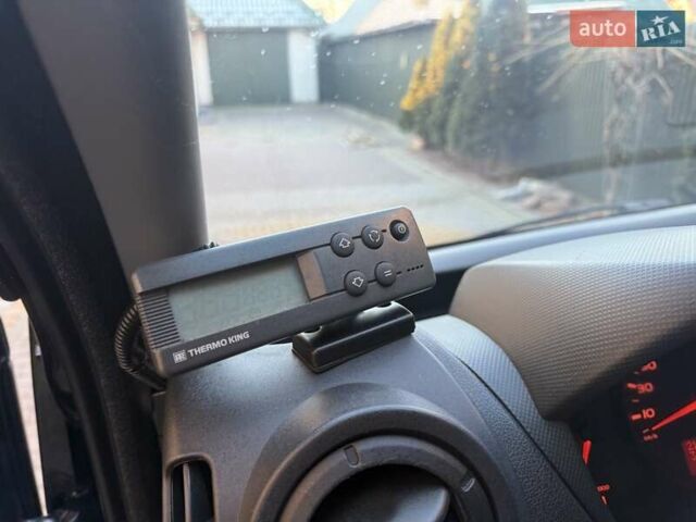 Черный Рено Мастер, объемом двигателя 2.3 л и пробегом 317 тыс. км за 25200 $, фото 83 на Automoto.ua