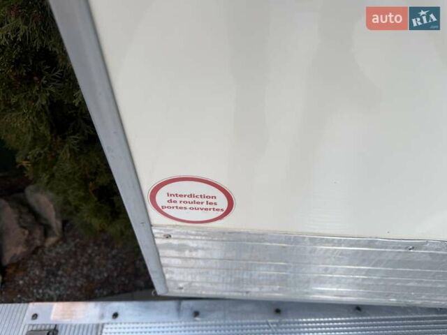 Чорний Рено Мастєр, об'ємом двигуна 2 л та пробігом 317 тис. км за 25200 $, фото 29 на Automoto.ua