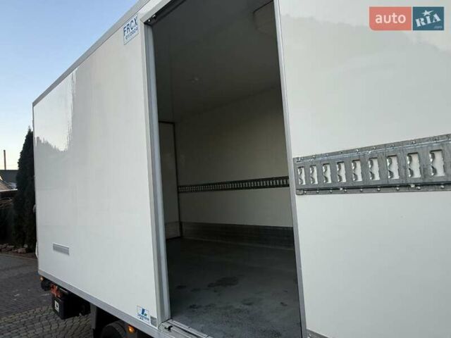 Черный Рено Мастер, объемом двигателя 2.3 л и пробегом 317 тыс. км за 25200 $, фото 32 на Automoto.ua