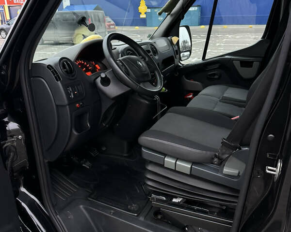 Черный Рено Мастер, объемом двигателя 2.3 л и пробегом 578 тыс. км за 15500 $, фото 13 на Automoto.ua