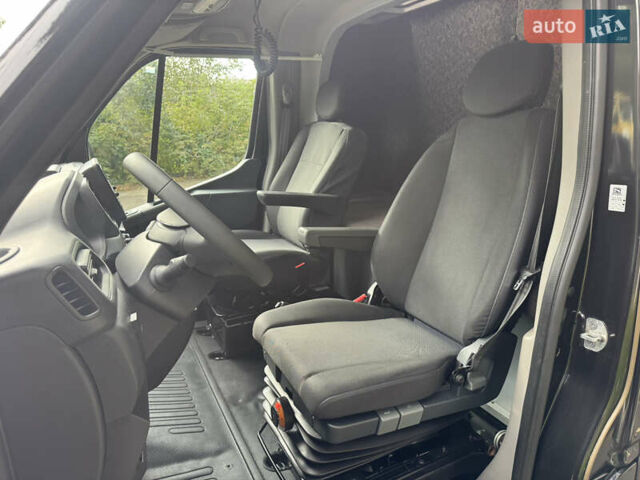 Чорний Рено Мастєр, об'ємом двигуна 2.3 л та пробігом 305 тис. км за 16999 $, фото 12 на Automoto.ua
