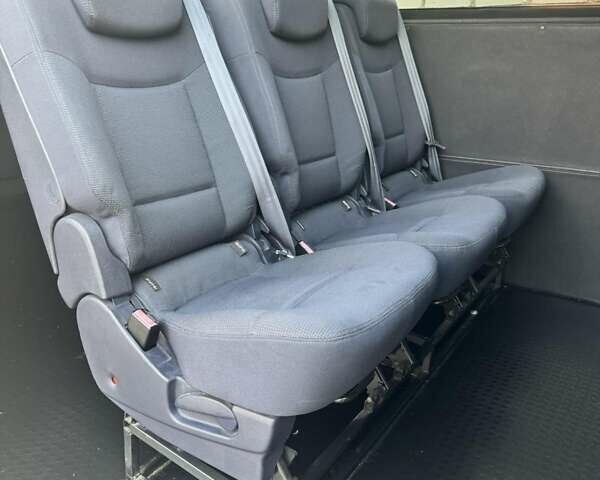 Черный Рено Мастер, объемом двигателя 2.3 л и пробегом 230 тыс. км за 16500 $, фото 3 на Automoto.ua