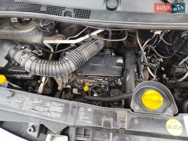 Черный Рено Мастер, объемом двигателя 2.3 л и пробегом 384 тыс. км за 16200 $, фото 22 на Automoto.ua