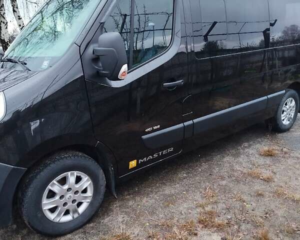 Черный Рено Мастер, объемом двигателя 2.3 л и пробегом 384 тыс. км за 16200 $, фото 3 на Automoto.ua