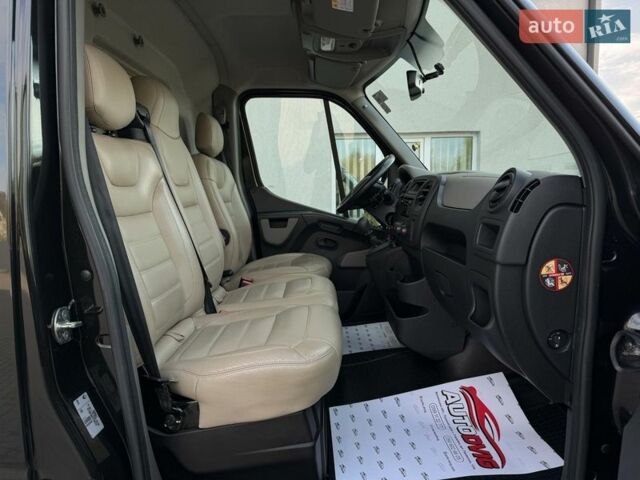 Черный Рено Мастер, объемом двигателя 2.3 л и пробегом 61 тыс. км за 32999 $, фото 90 на Automoto.ua