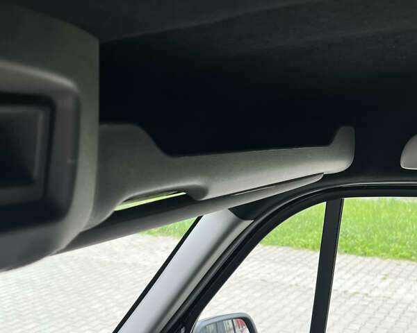 Черный Рено Мастер, объемом двигателя 2.3 л и пробегом 342 тыс. км за 23000 $, фото 84 на Automoto.ua