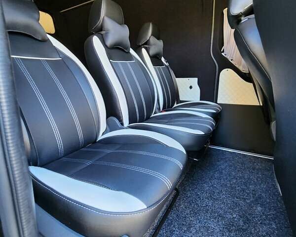 Черный Рено Мастер, объемом двигателя 2.3 л и пробегом 143 тыс. км за 23500 $, фото 16 на Automoto.ua