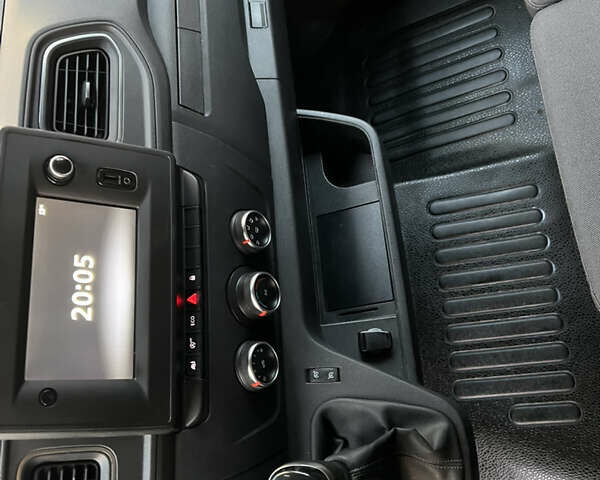 Коричневый Рено Мастер, объемом двигателя 2.3 л и пробегом 125 тыс. км за 22500 $, фото 59 на Automoto.ua
