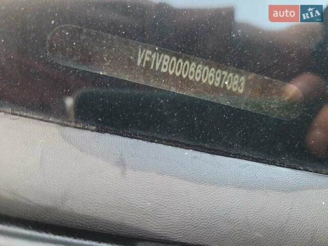 Червоний Рено Мастєр, об'ємом двигуна 2.3 л та пробігом 300 тис. км за 14300 $, фото 16 на Automoto.ua