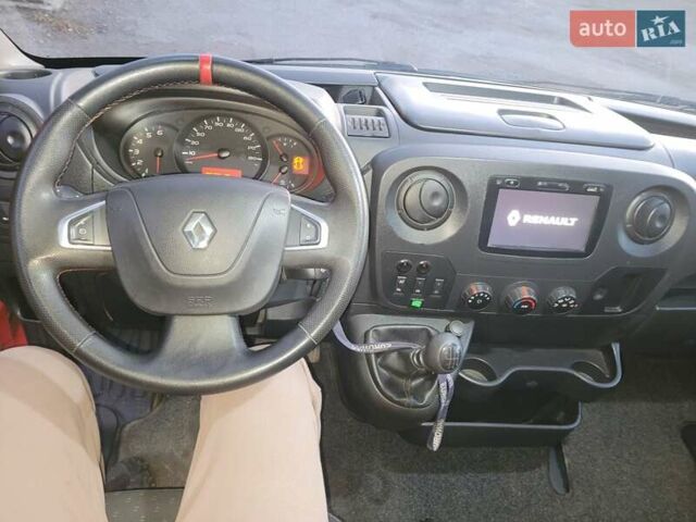 Рено Мастер 2018 в Тернополе на Automoto.ua Красный Рено Мастер, объемом двигателя 2.3 л и пробегом 250 тыс. км за 15900 $, фото 11 на Automoto.ua