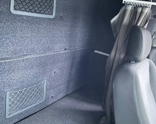 Красный Рено Мастер, объемом двигателя 2.3 л и пробегом 180 тыс. км за 18999 $, фото 34 на Automoto.ua