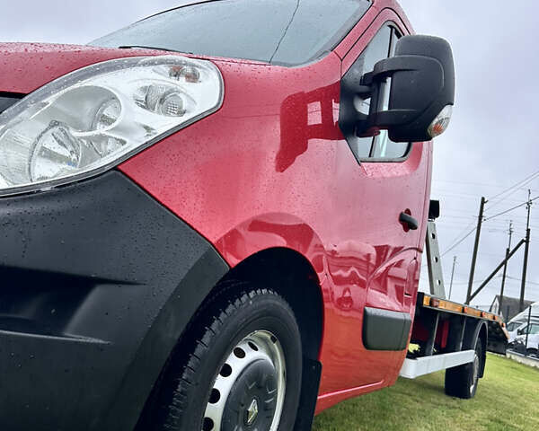 Красный Рено Мастер, объемом двигателя 2.3 л и пробегом 400 тыс. км за 16700 $, фото 16 на Automoto.ua