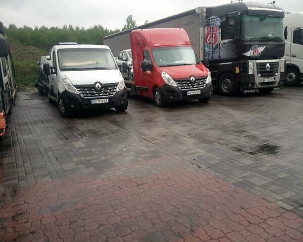 Красный Рено Мастер, объемом двигателя 2.3 л и пробегом 300 тыс. км за 20500 $, фото 5 на Automoto.ua