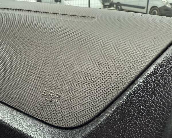 Червоний Рено Мастєр, об'ємом двигуна 2.3 л та пробігом 235 тис. км за 21999 $, фото 25 на Automoto.ua